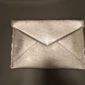 Silver clutch
